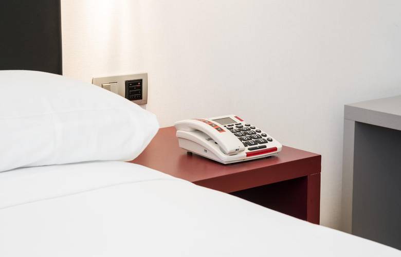 Habitación accesible Hotel ILUNION Aqua 3 Valencia