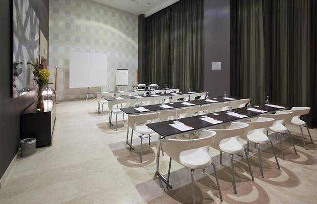 Salón Consejo Hotel ILUNION Aqua 3 Valencia